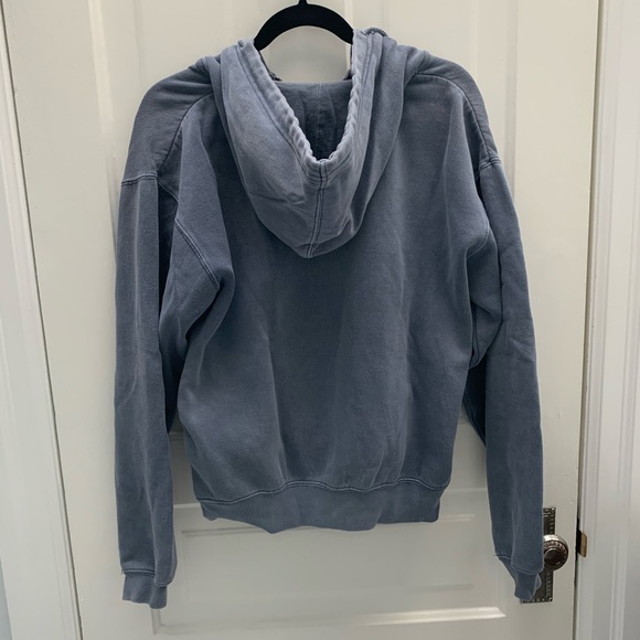 Blue sweatshirt - Picture 2 of 3